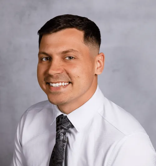 a head shot of Chris Lake