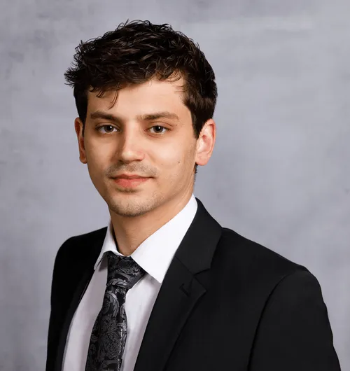 a head shot of Gabe Lake