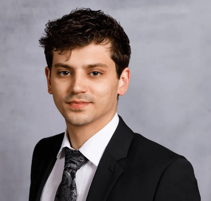 a head shot of Gabe Lake